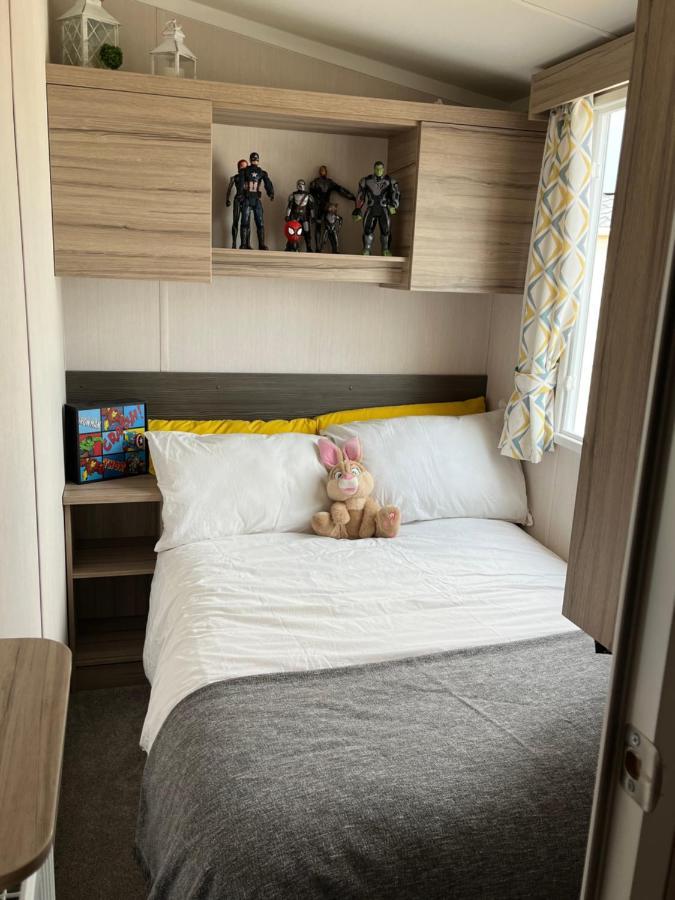 Beautiful Caravan In Trecco Bay! 74 Sycomore Bridgend  Zewnętrze zdjęcie