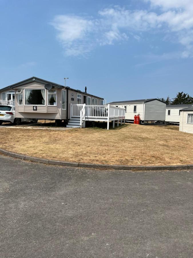 Beautiful Caravan In Trecco Bay! 74 Sycomore Bridgend  Zewnętrze zdjęcie